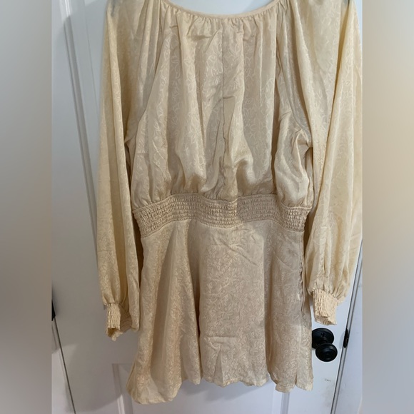 Urban Outfitters Mini Dress Long Sleeves - Picture 3 of 6